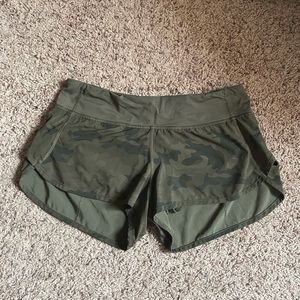 Lululemon Run Speed Up 2.5 inch short
